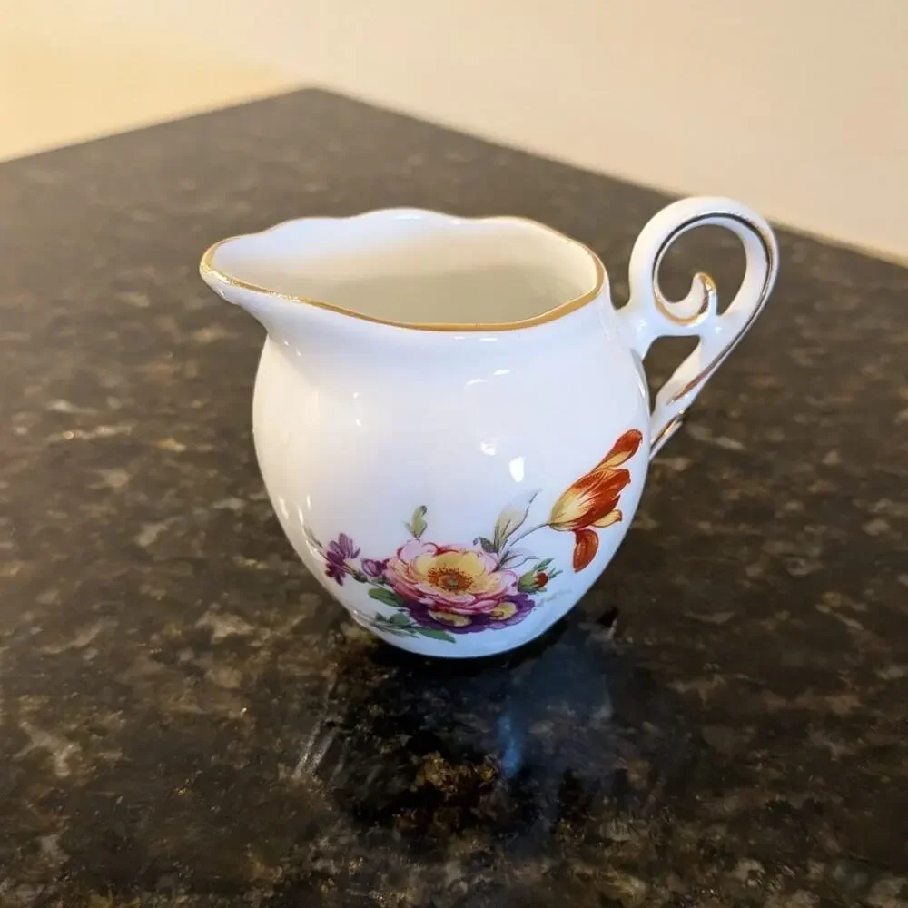 Vintage Dainty Mini Floral Creamer Cup With Gold Edges